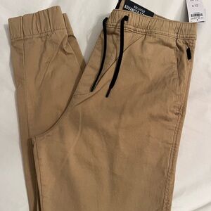 NWT Holister skinny joggers size MTall